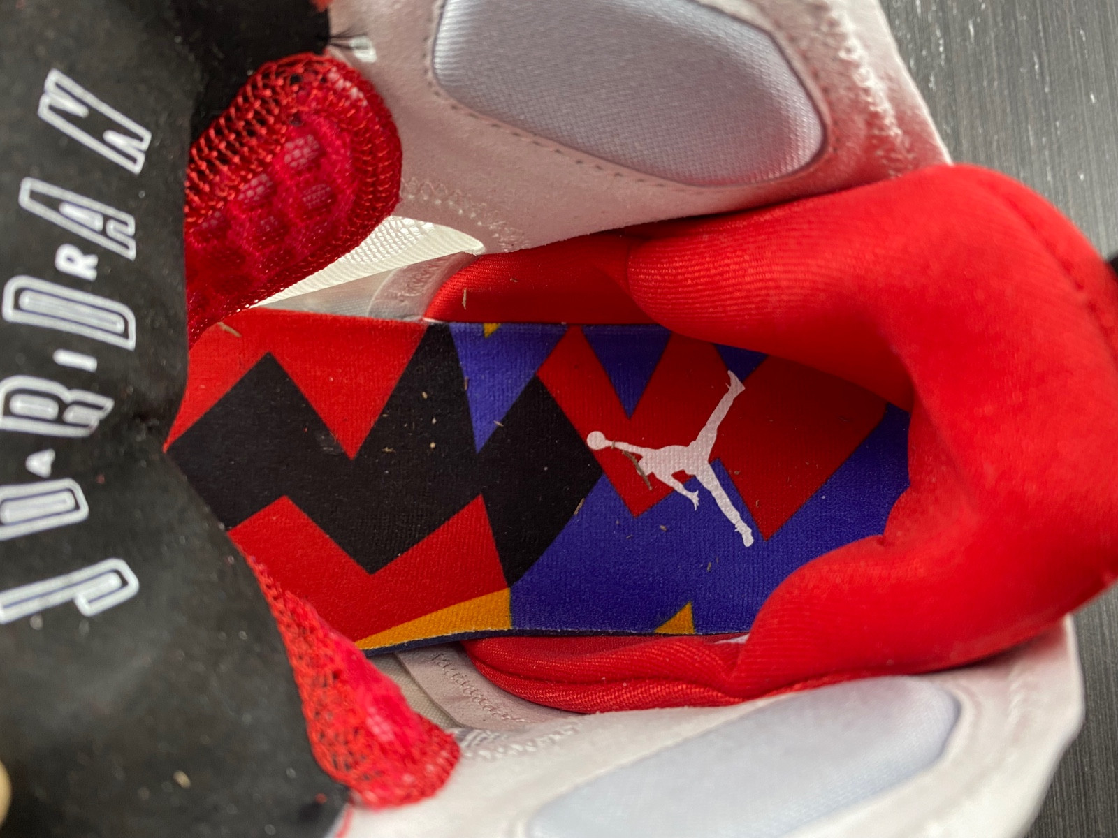 air jordan 37 hare dd6958-160