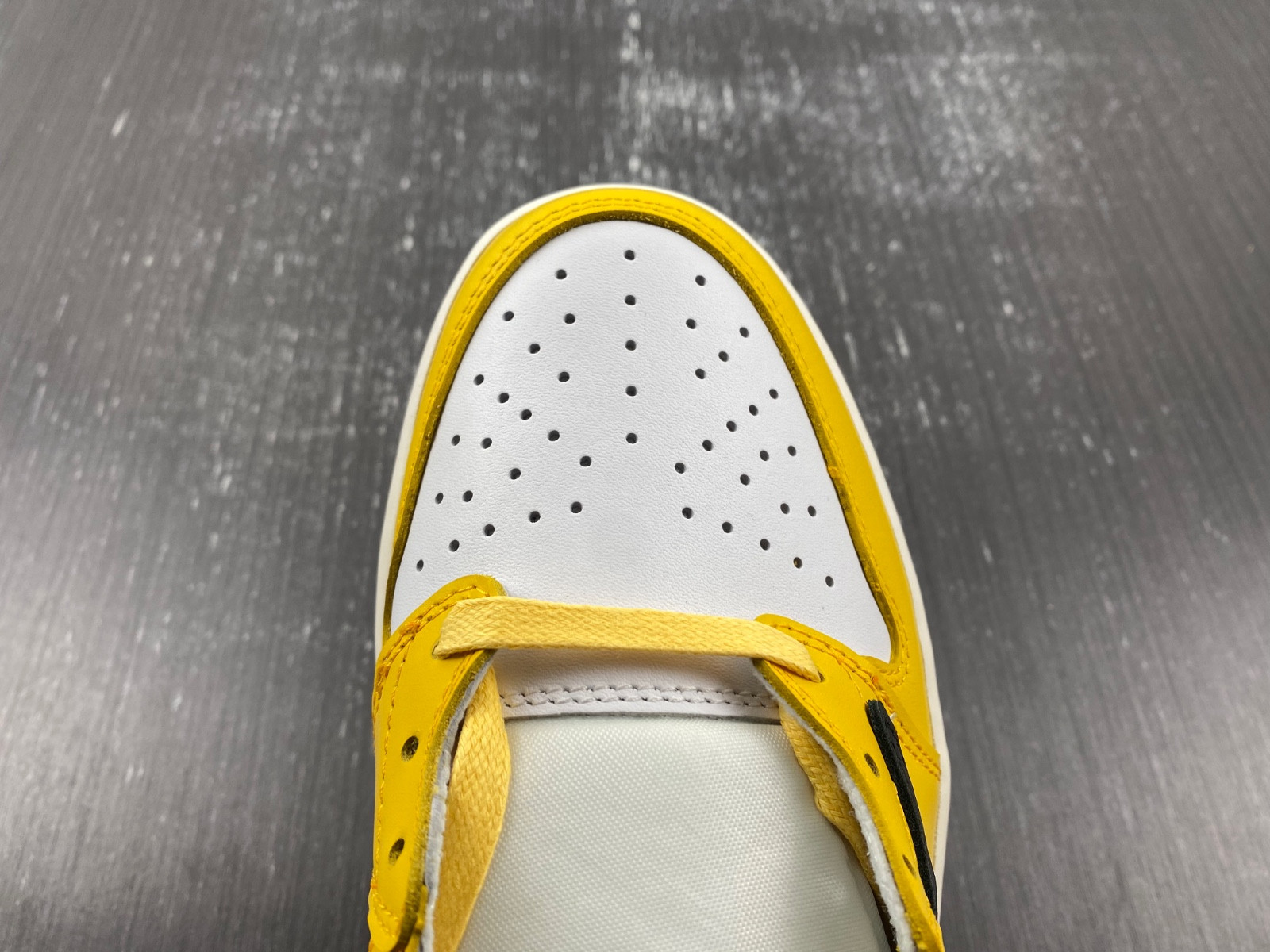 travis scott x air jordan 1 low og