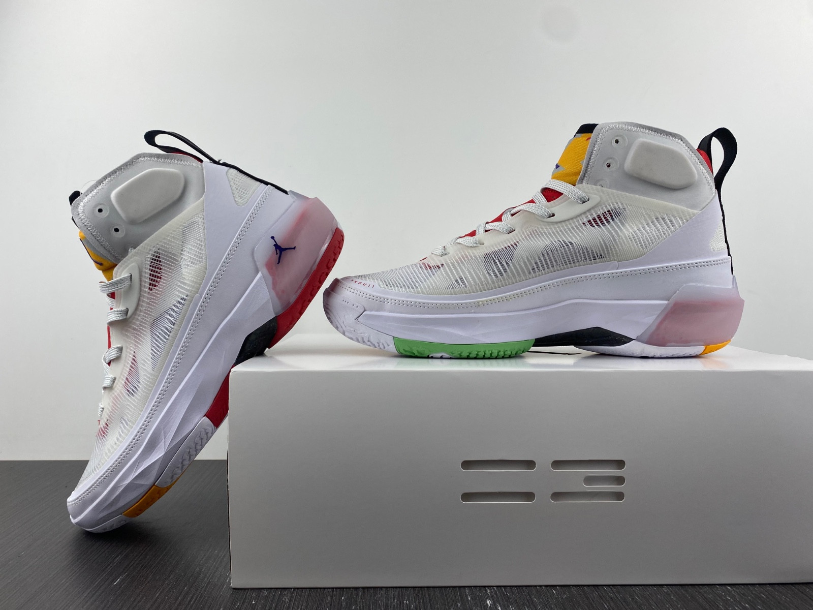 air jordan 37 hare dd6958-160