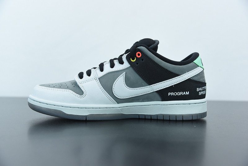 nike dunk low “camcorder” cv1659-001