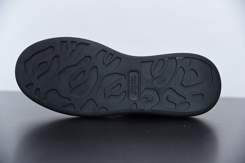 alexer mceen sneakers