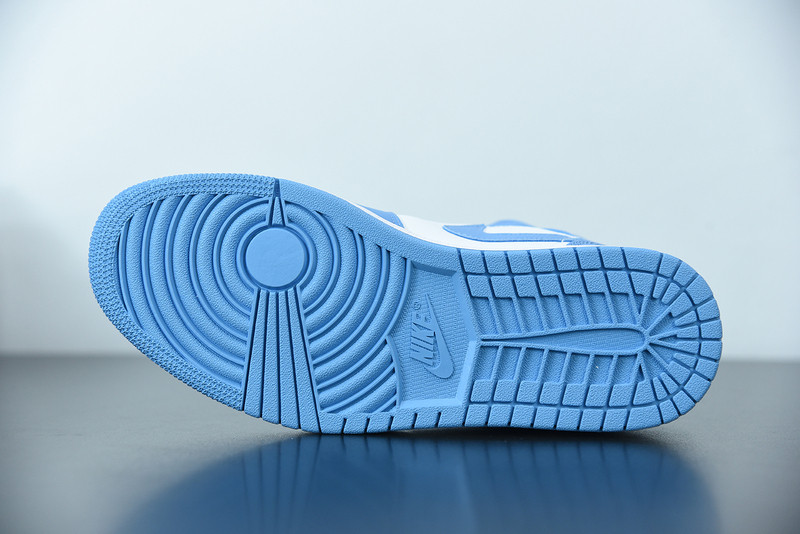 air jordan 1 retro mid unc 554724-106