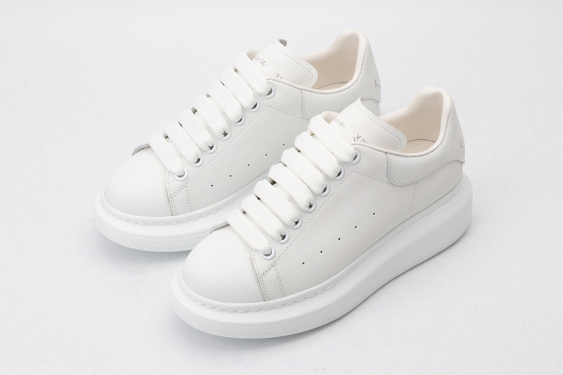 alexer mceen sneakers