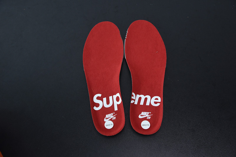 nike sb dunk low S*p*e x nike orange dh3228-181