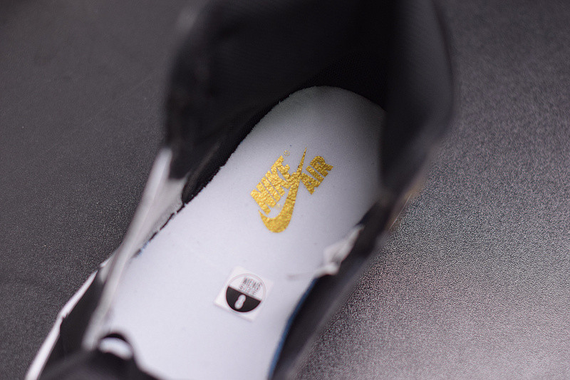 air jordan 1 retro high og nrg "gold toe" 861428-007