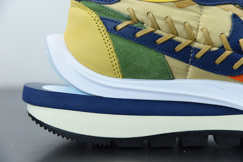 sacai x nike ldwaffle x jean paul gaultier dd9186-200