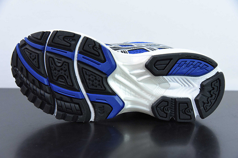 As*ic*s gel kayano 14 