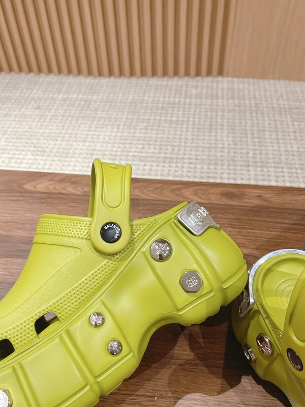 Cr*0*s x ba*len*cia*ga hardCr*0*s sandal