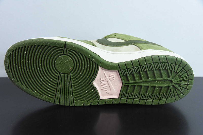 Yuto Horigome x Nike SB Dunk Low Asparagus HF8022-300