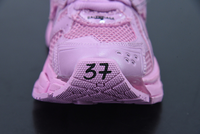 Ba*len*cia*ga runner sneaker