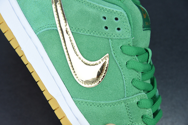 nike sb dunk low st. patrick