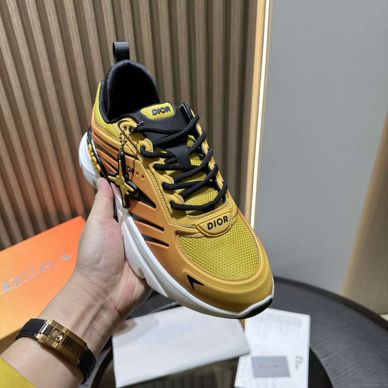 DIO* SNEAKER