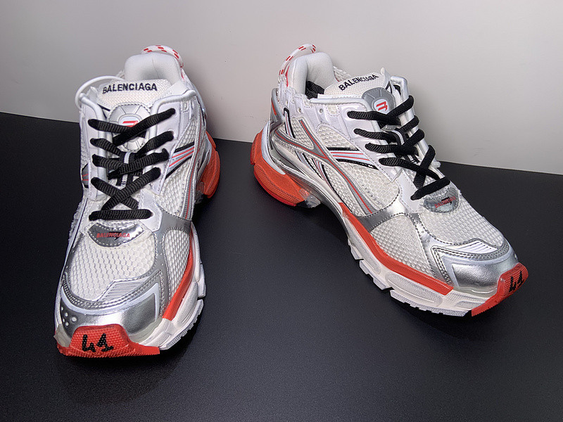 Ba*len*cia*ga runner sneaker