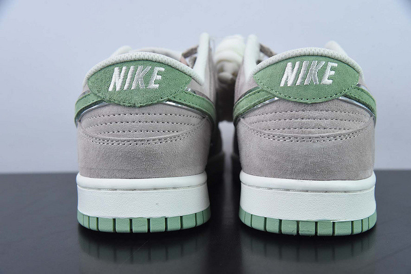 otomo katsuhiro x nike sb dunk low st1391-207