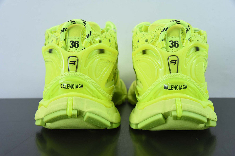 Ba*len*cia*ga runner sneaker