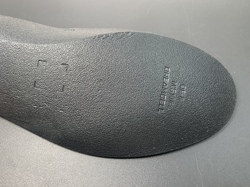 Nike SB x Air Jordan 4 “Black WHite” DR5415-100-3