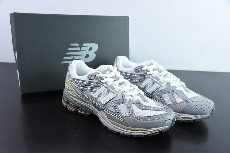 new balance sneaker