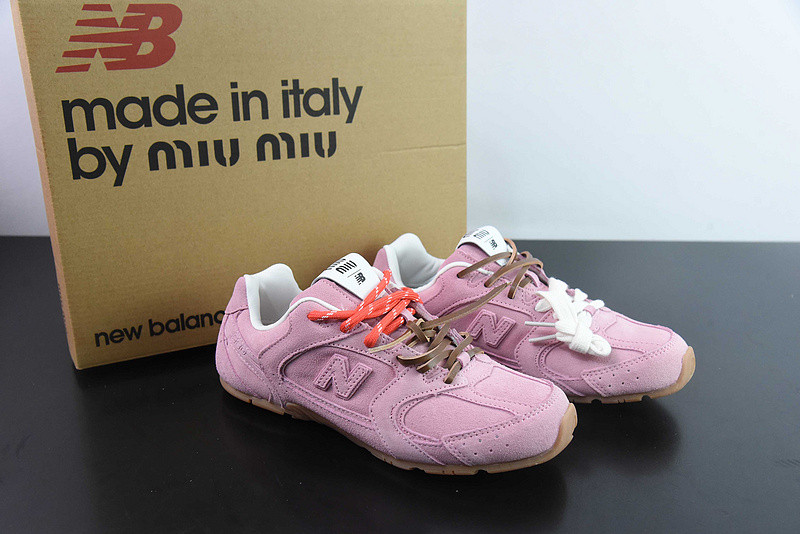 NEW BALANCE X MIUMIU SNEAKER